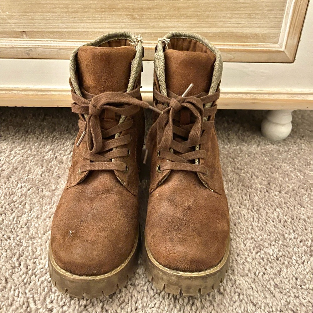 Ankle boots